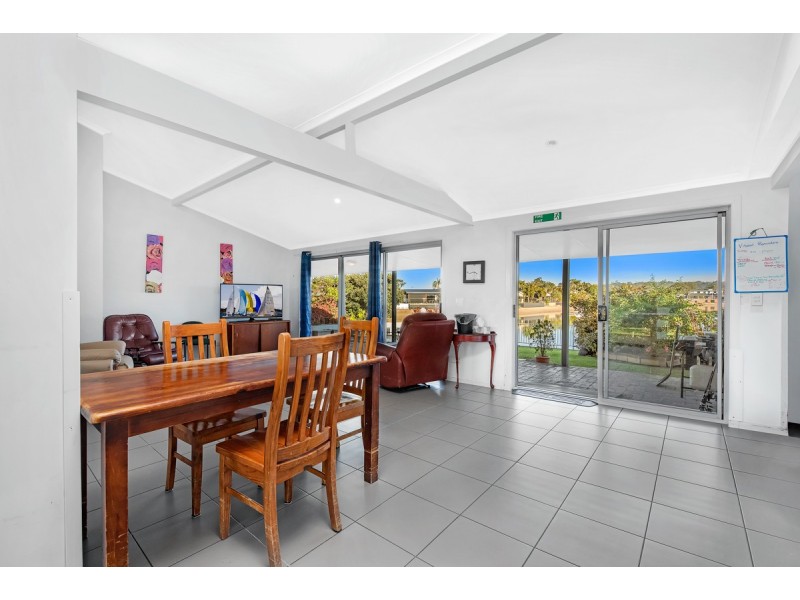 7 Summer Drive, Maroochydore QLD 4558