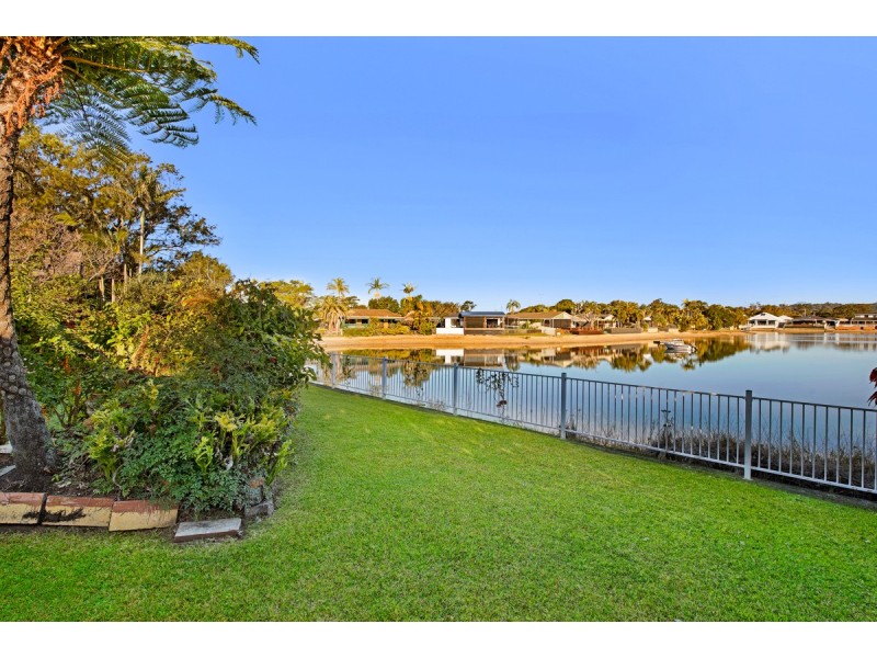 7 Summer Drive, Maroochydore QLD 4558