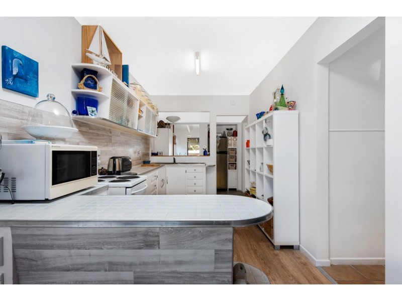 33 Ridge Road, Maroochydore QLD 4558