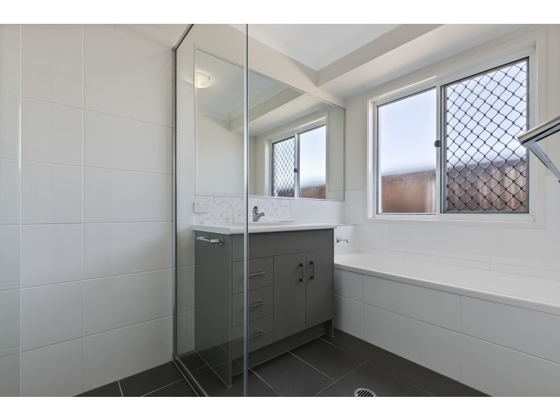 46 Bells Reach Drive, Caloundra West QLD 4551
