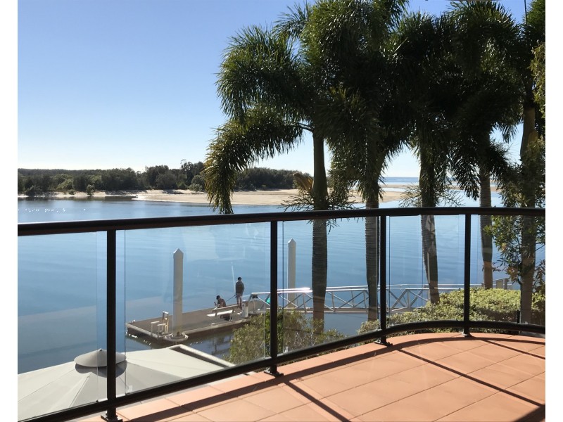 2/8-10 Wharf Street, Maroochydore QLD 4558