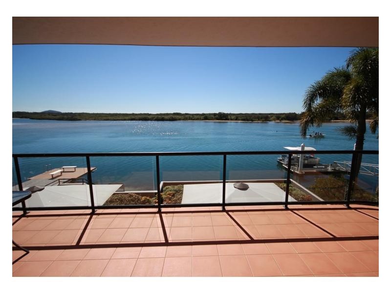 2/8-10 Wharf Street, Maroochydore QLD 4558