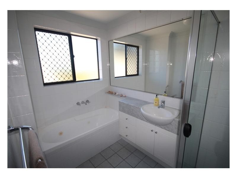 2/8-10 Wharf Street, Maroochydore QLD 4558