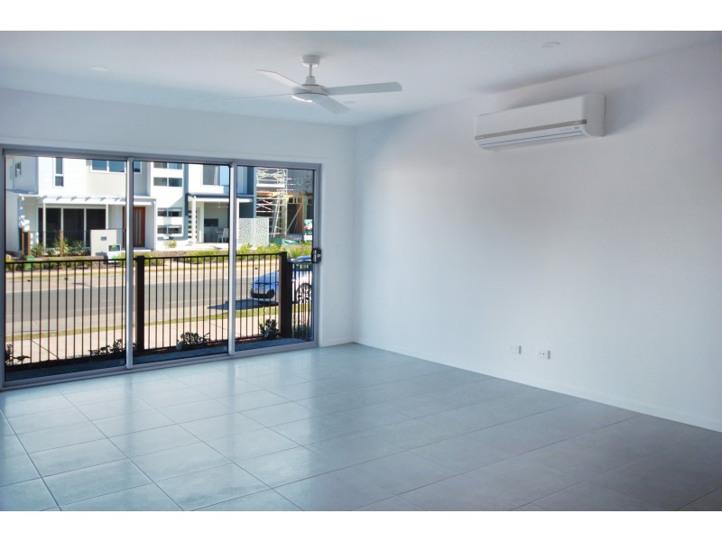 130 Sunshine Cove Way, Maroochydore QLD 4558