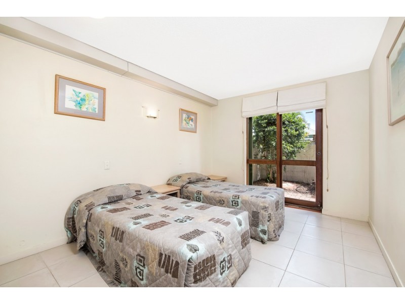 2/52 Alexandra Parade, Maroochydore QLD 4558