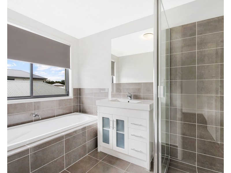 14  Cape Street, Birtinya QLD 4575