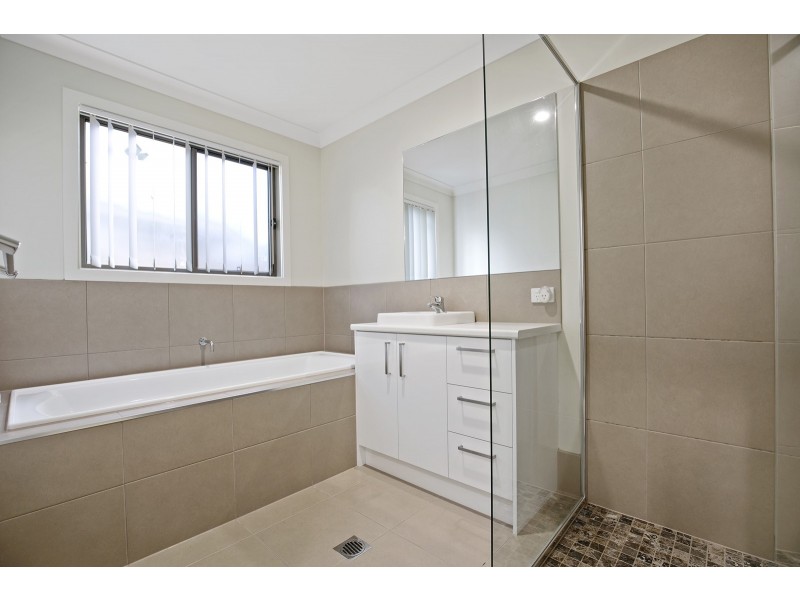 12  Sweet Water Street, Woombye QLD 4559