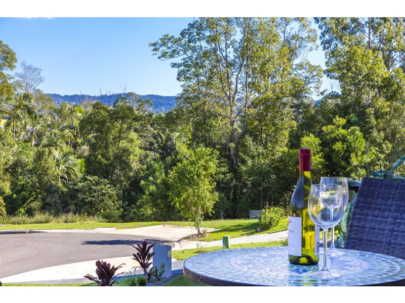 12  Sweet Water Street, Woombye QLD 4559