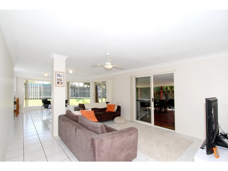 10 Corkwood Court, Mountain Creek QLD 4557