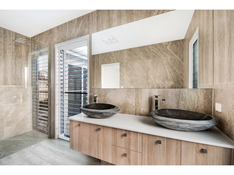 14  Tamborine Close, Mountain Creek QLD 4557