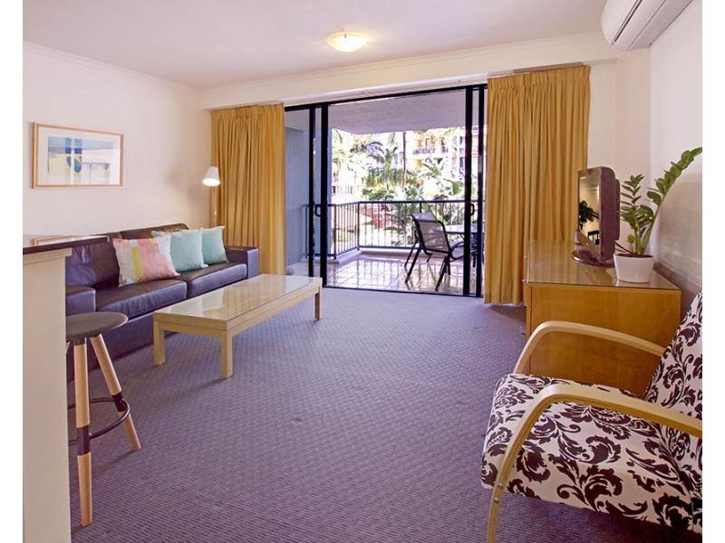 220/102 Alexandra Parade, Alexandra Headland QLD 4572