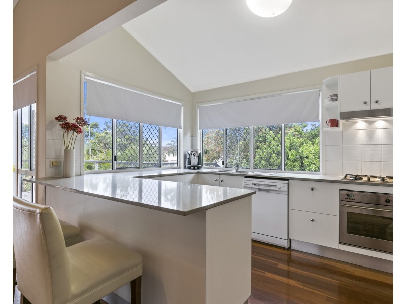 16 Marawa Drive, Parrearra QLD 4575