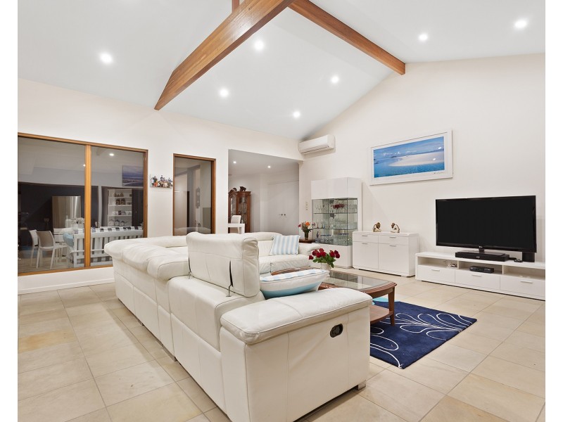12 Jessica Boulevard, Minyama QLD 4575