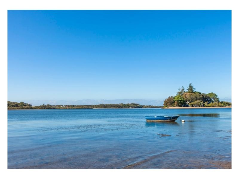 39 Broadsea Avenue, Maroochydore QLD 4558