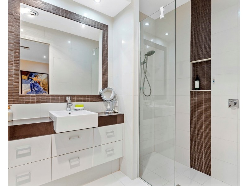 10 Springbrook Grove, Buderim QLD 4556