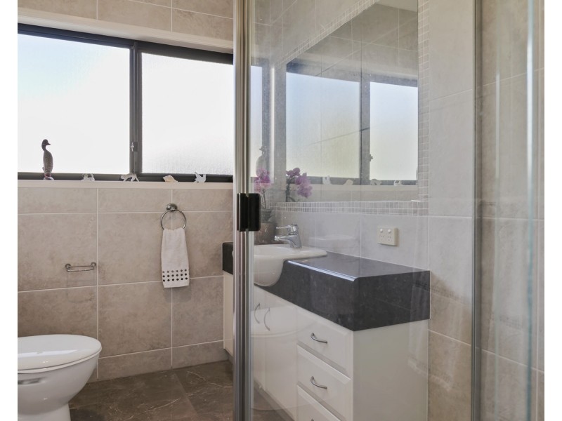 16 St Lucia Crescent, Parrearra QLD 4575