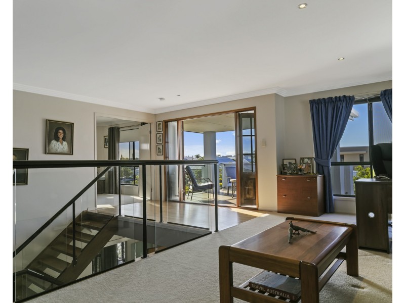 16 St Lucia Crescent, Parrearra QLD 4575