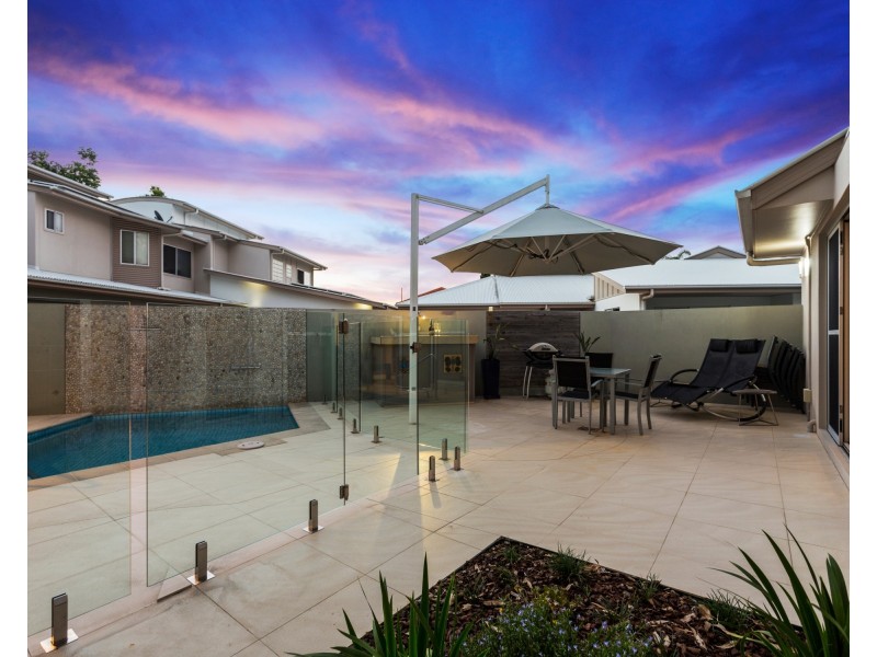 4 Tranquil Place, Alexandra Headland QLD 4572