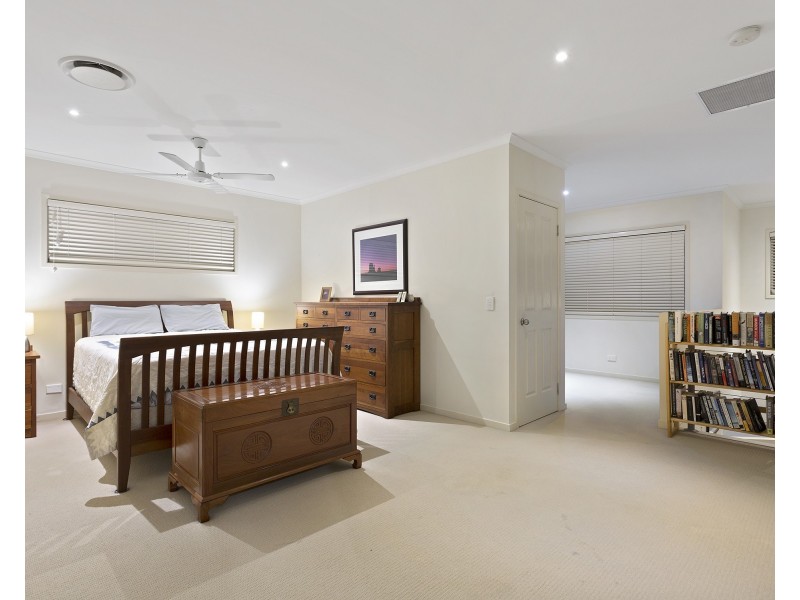 4 Tranquil Place, Alexandra Headland QLD 4572