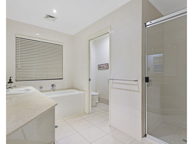 4 Tranquil Place, Alexandra Headland QLD 4572