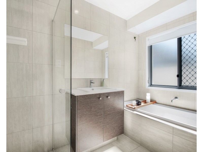 3  Osprey Drive, Birtinya QLD 4575