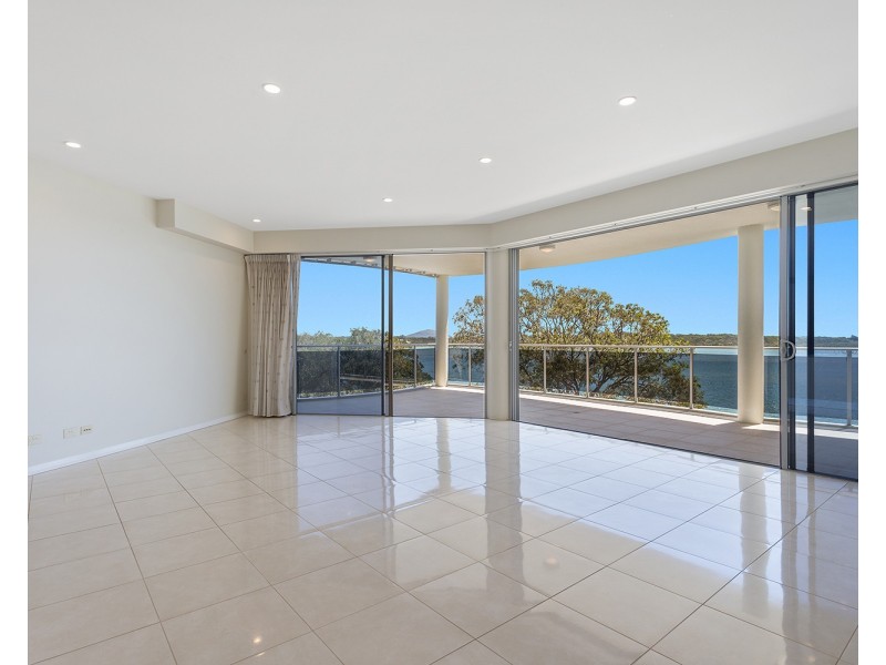 401/50 Picnic Point Esplanade, Maroochydore QLD 4558