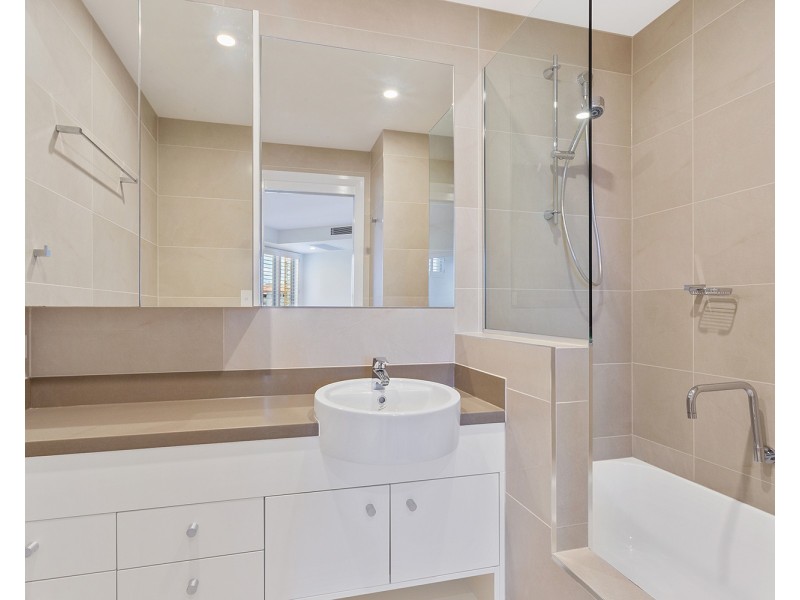 401/50 Picnic Point Esplanade, Maroochydore QLD 4558