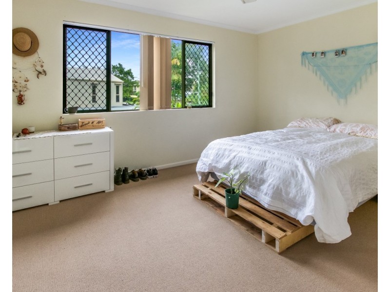 2/15 Primary School Court, Maroochydore QLD 4558