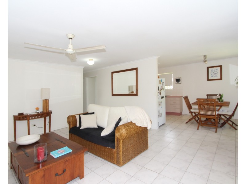 58  Oloway Crescent, Alexandra Headland QLD 4572