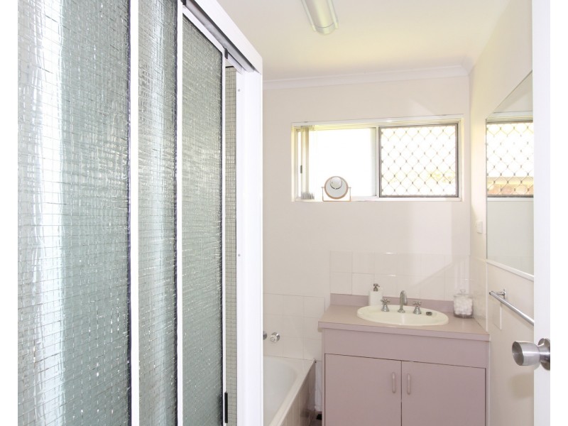 58  Oloway Crescent, Alexandra Headland QLD 4572