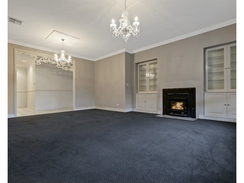 353 Blackall Range Road, West Woombye QLD 4559