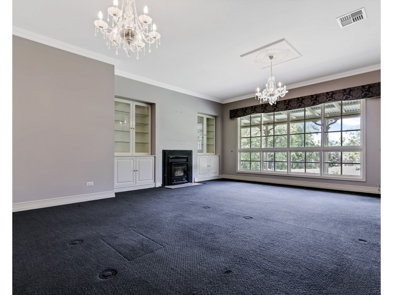 353 Blackall Range Road, West Woombye QLD 4559