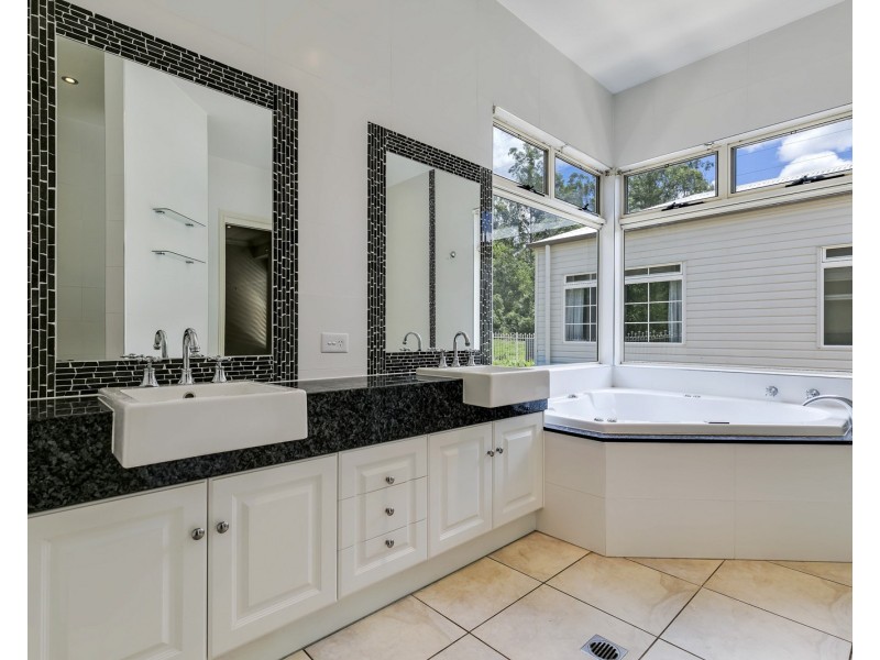 353 Blackall Range Road, West Woombye QLD 4559