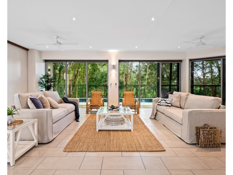 1 Hetherington Drive, Twin Waters QLD 4564