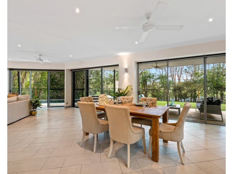 1 Hetherington Drive, Twin Waters QLD 4564