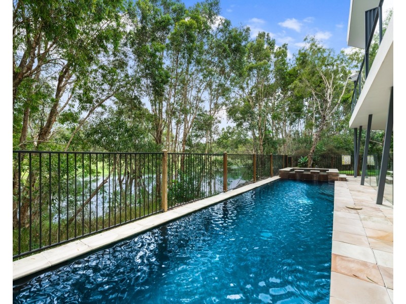 1 Hetherington Drive, Twin Waters QLD 4564