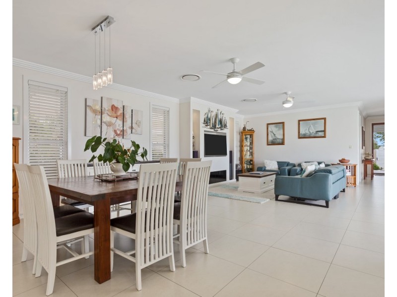 32 Yellow Fin Circuit, Mountain Creek QLD 4557