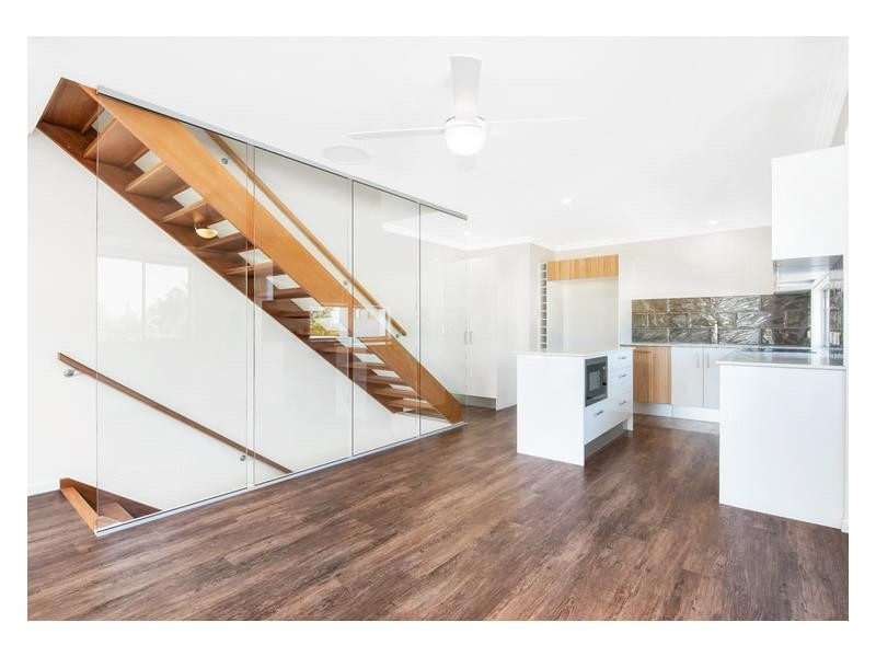 325-329 Bradman Avenue, Maroochydore QLD 4558