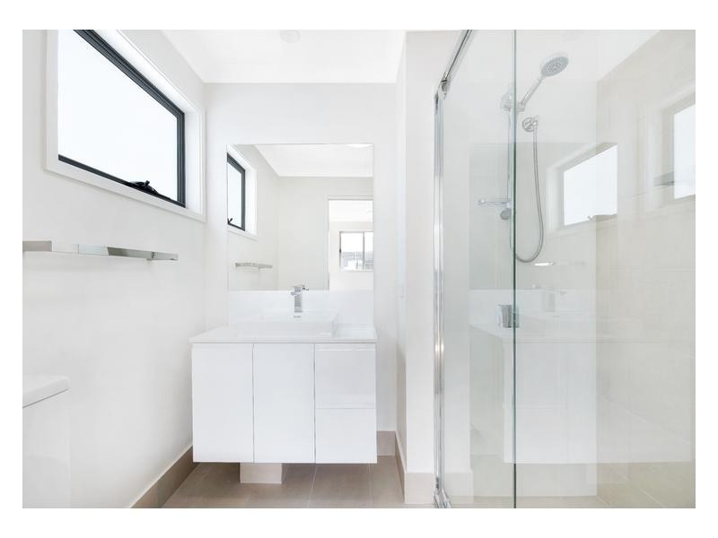 325-329 Bradman Avenue, Maroochydore QLD 4558