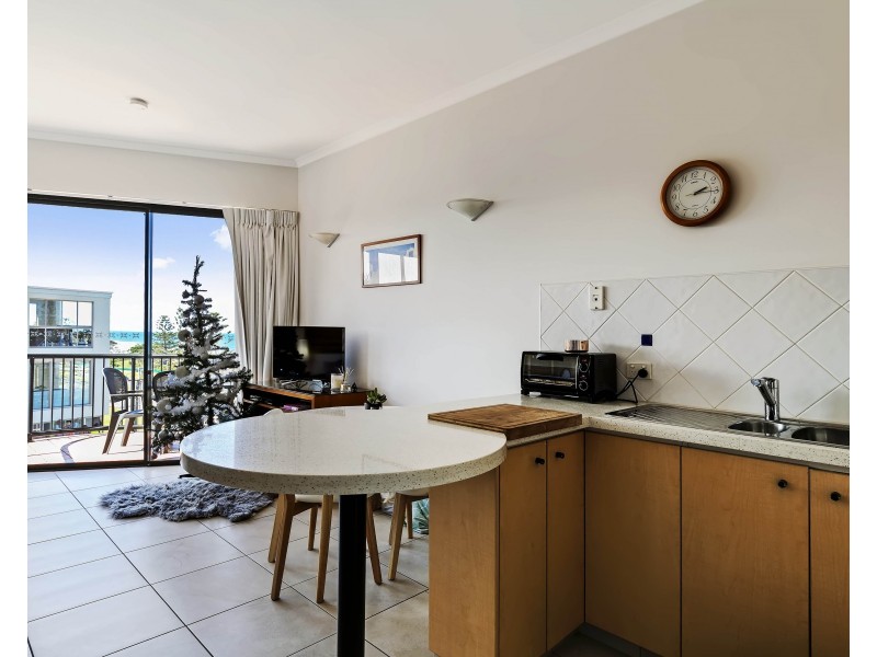 31/136-138 Alexandra Parade, Alexandra Headland QLD 4572