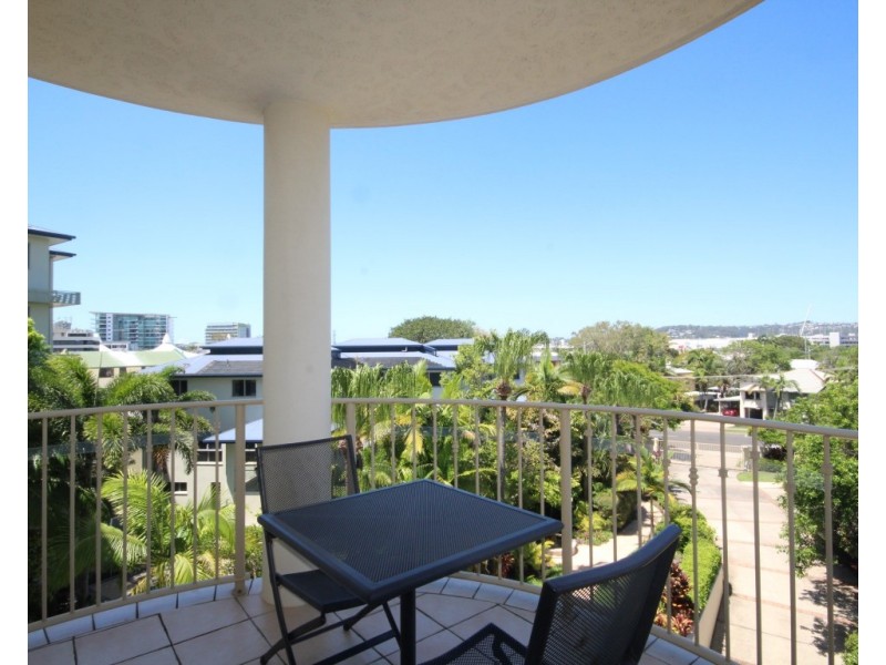 10/84-86 Duporth Avenue, Maroochydore QLD 4558