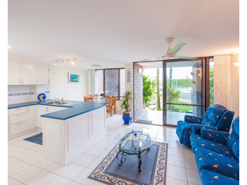 2/265 Bradman Avenue, Maroochydore QLD 4558