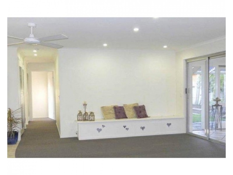 16 Amarina Avenue, Mooloolaba QLD 4557