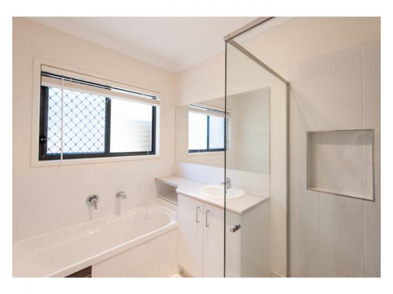 50 Petigrain Avenue, Palmwoods QLD 4555