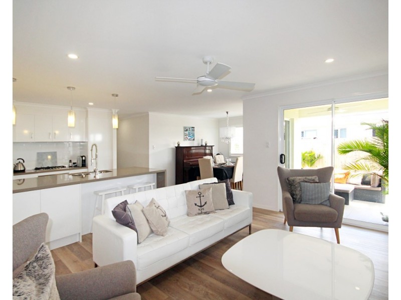 36 Petrel Crescent, Mountain Creek QLD 4557