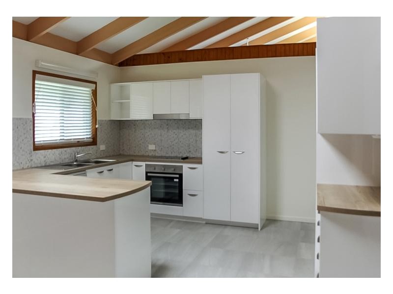 33 Centenary Crescent, Maroochydore QLD 4558