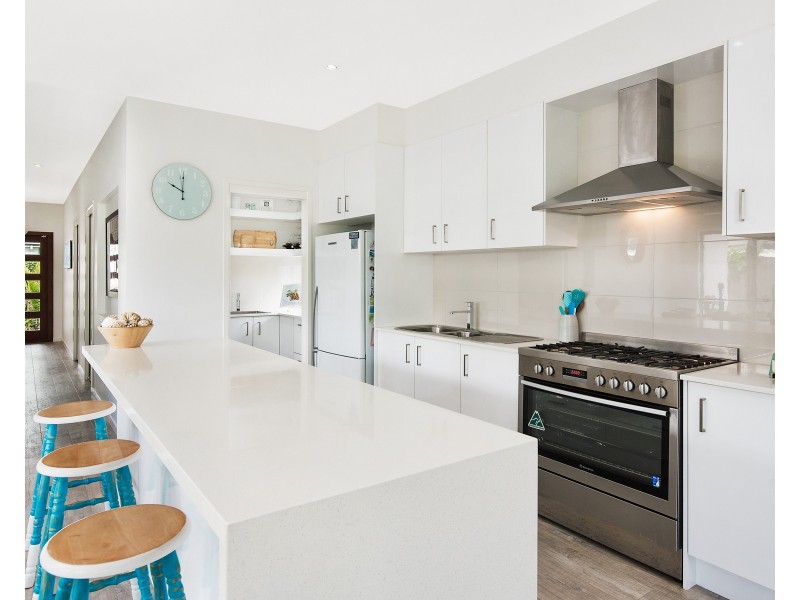 9 Tarwhine Place, Mountain Creek QLD 4557