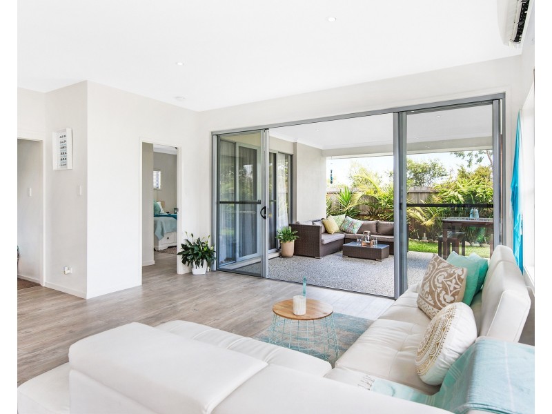 9 Tarwhine Place, Mountain Creek QLD 4557