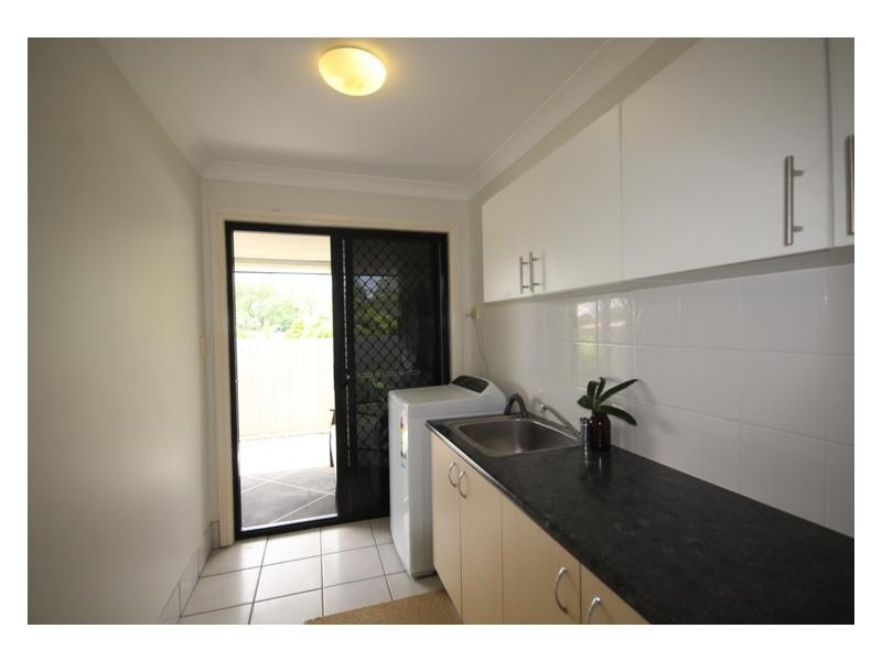 2/315 Main Road, Kuluin QLD 4558