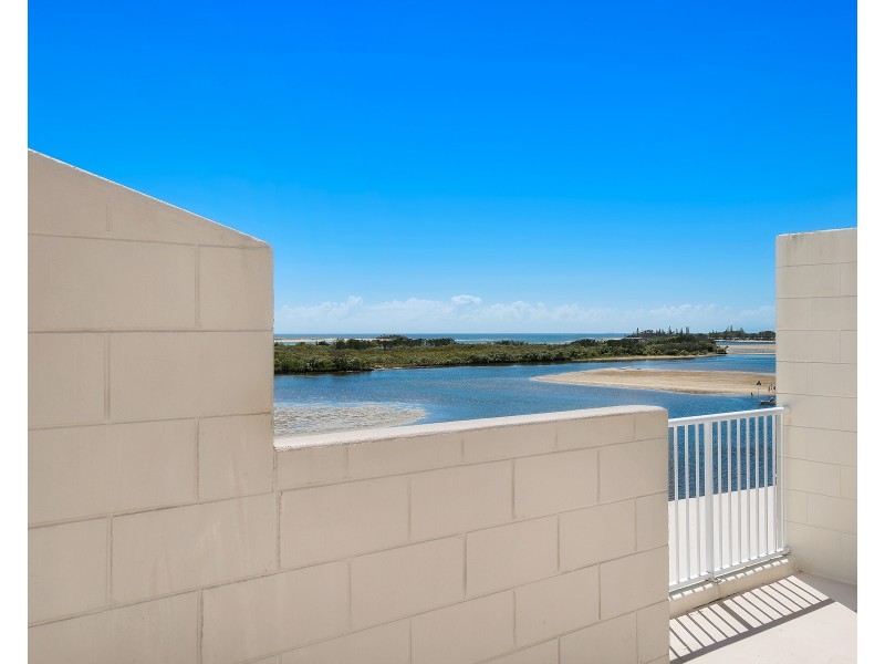 12/140 Duporth Avenue, Maroochydore QLD 4558